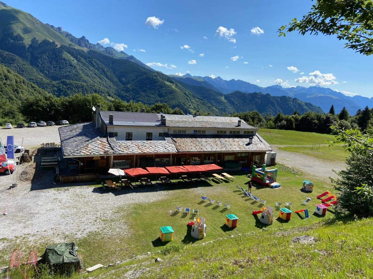 Rifugio Trifoglio Ass. Ostelli Lombardia Валторта Екстериор снимка